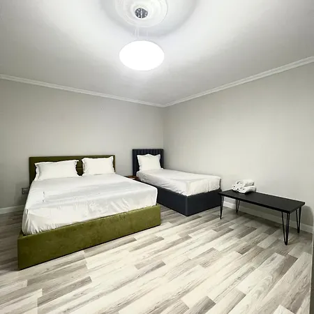 בית הארחה Spiranca Luxury טיראנה